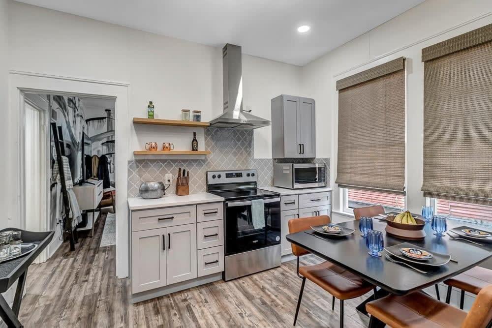 Contemporary Apartment - 5 Min To Tiaa Bank Field! Jacksonville Exteriör bild