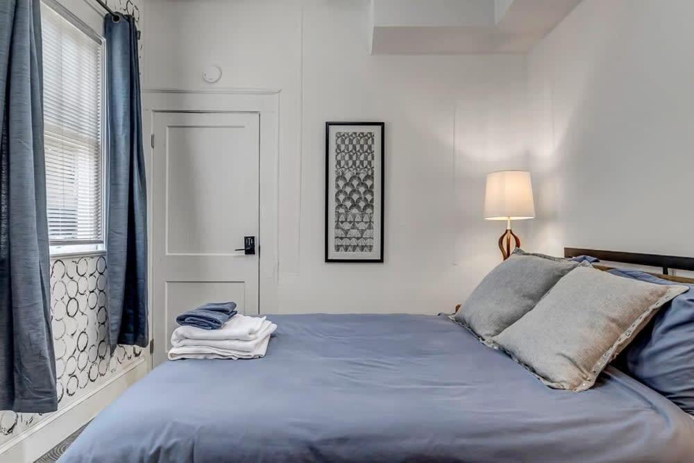 Contemporary Apartment - 5 Min To Tiaa Bank Field! Jacksonville Exteriör bild